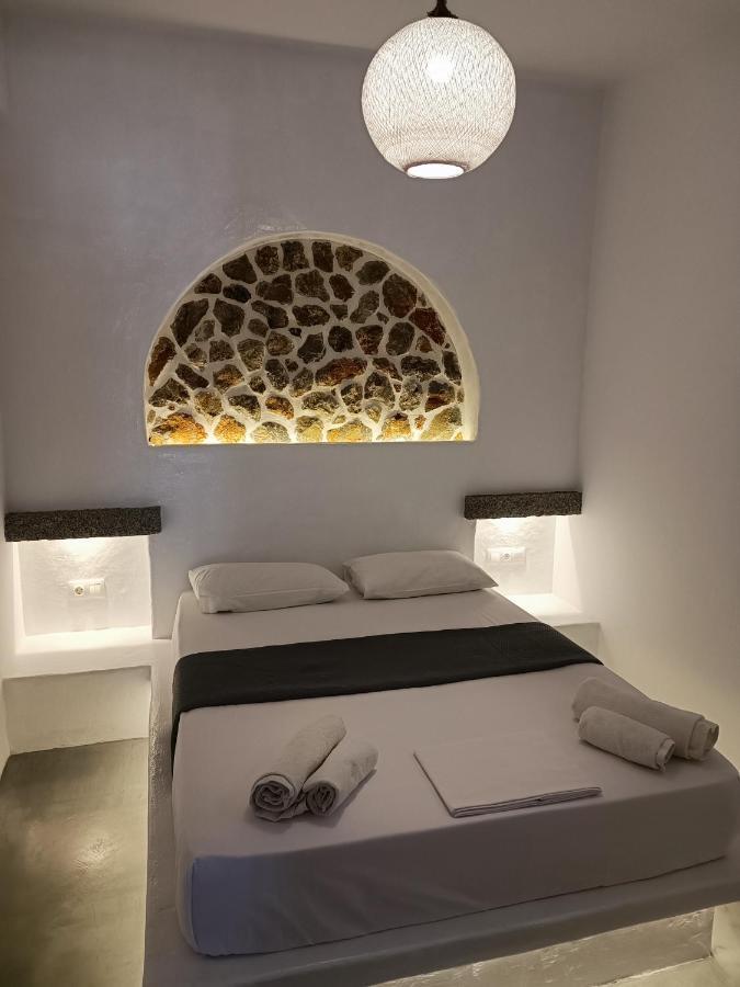Traditional House Under The Castle Astypalaia Bagian luar foto