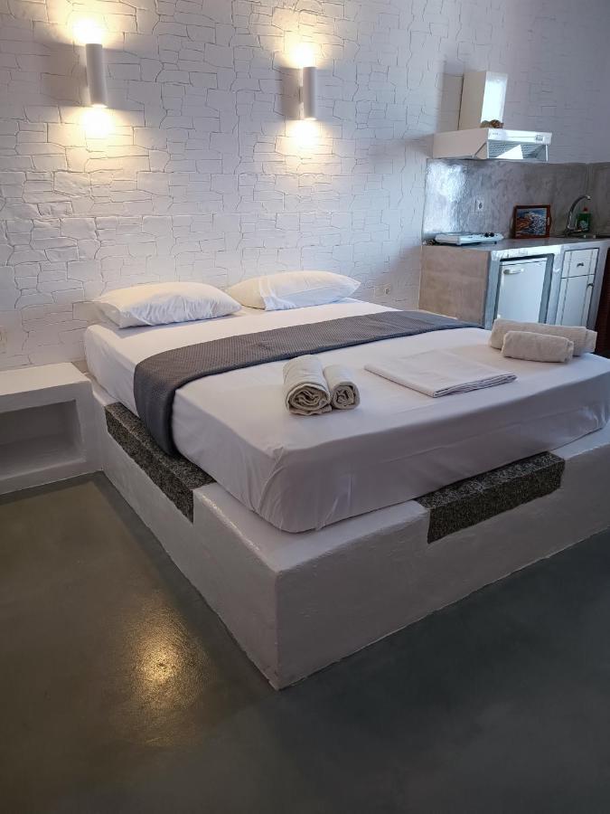 Traditional House Under The Castle Astypalaia Bagian luar foto