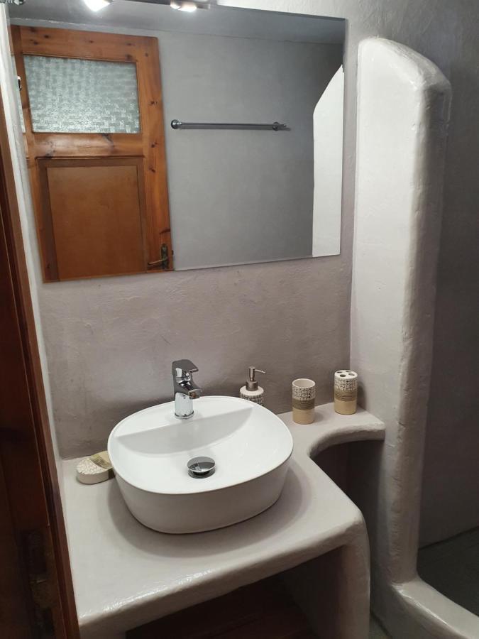 Traditional House Under The Castle Astypalaia Bagian luar foto