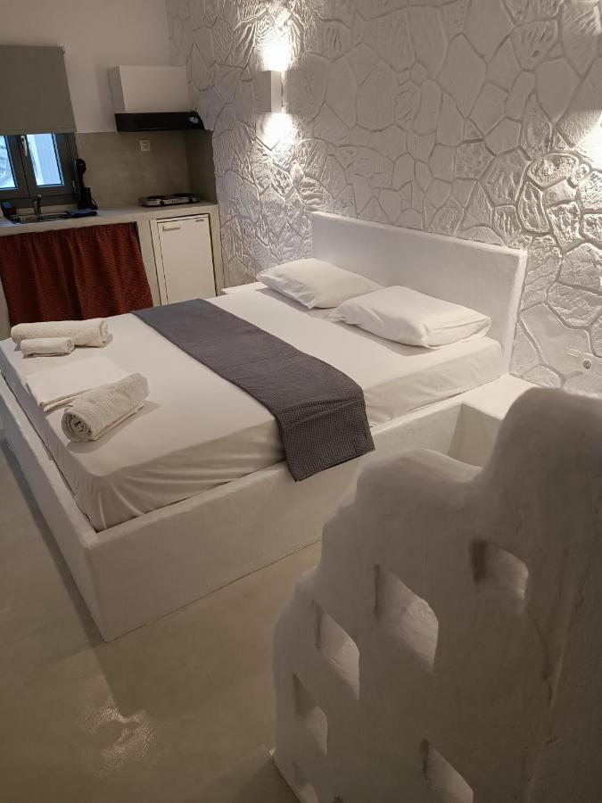 Traditional House Under The Castle Astypalaia Bagian luar foto